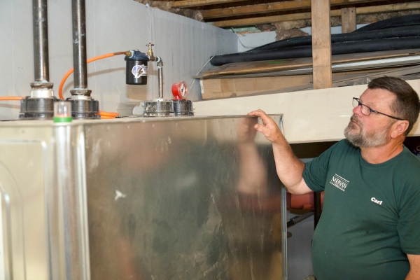 Noonan Energy oil tank service by staff